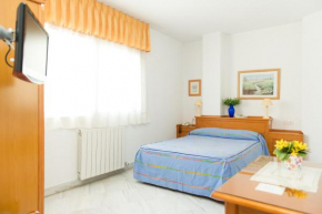 Отель Hostal Camino Real  Гренада
